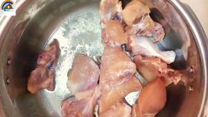 Frying of chicken for chicken curry