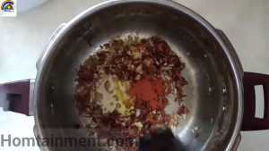 Addition of spices in fried onion